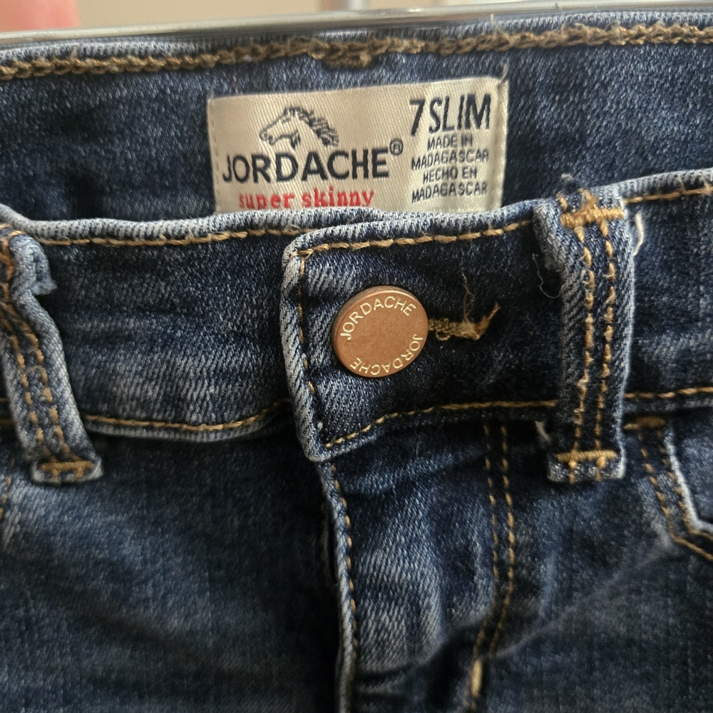 🖤5/$25🐝 Girls 7 Slim Denim Blue Jean Jordache Straight Leg Distressed EUC - Picture 2 of 3